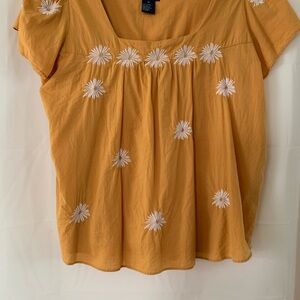 ARCHITECT Women's Size XL Yellow Short Sleeve Top Shirt White Flowers Spring